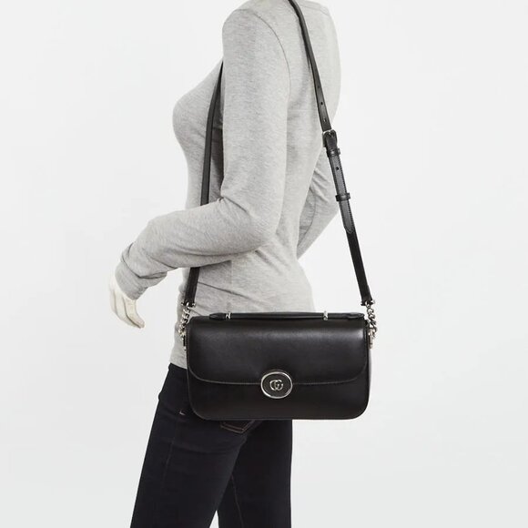 Gucci Black Smooth Leather Super Mini Petite GG Chain Bag - Picture 3 of 9